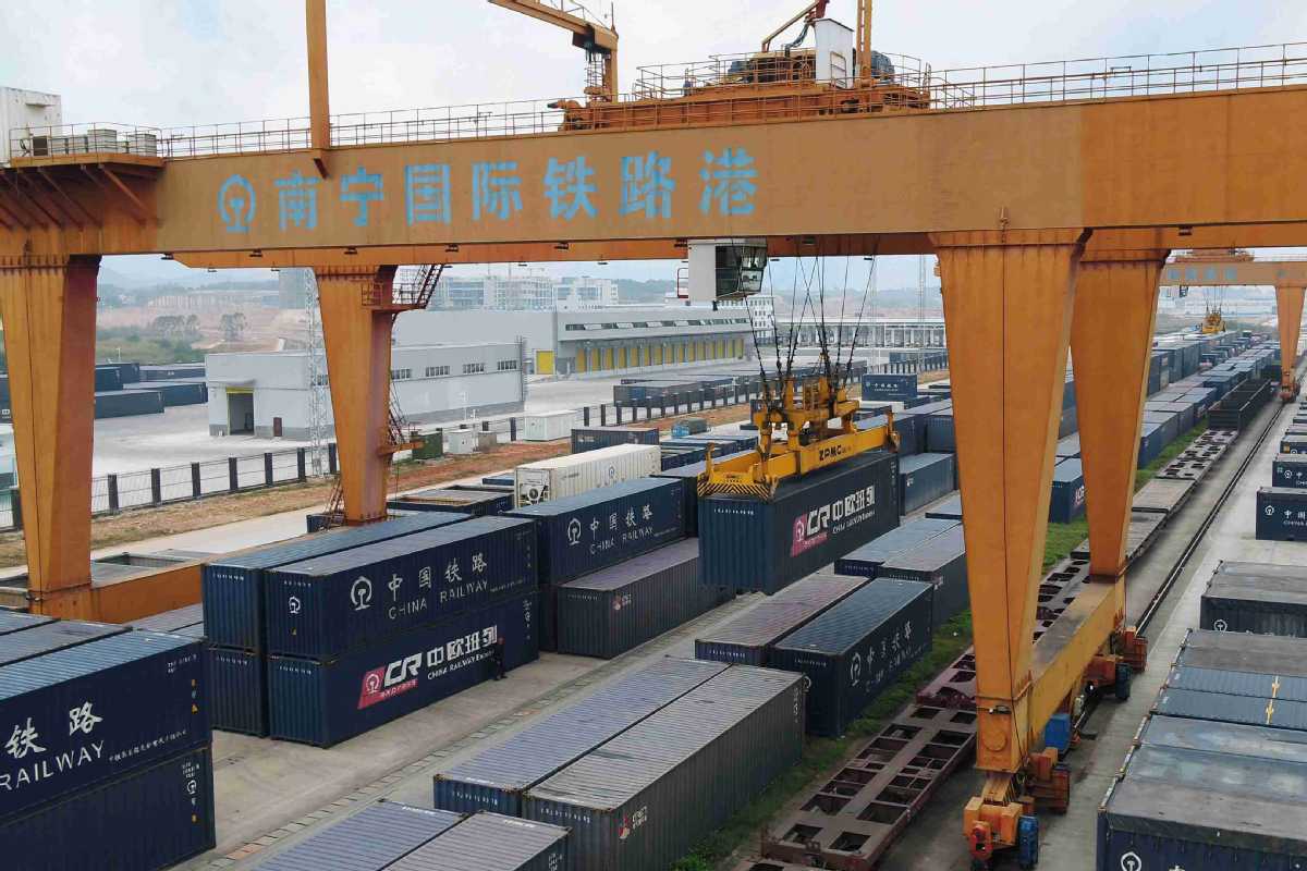 Kesepakatan RCEP mulai berlaku sebagai kereta barang pertama yang berangkat ke Vietnam